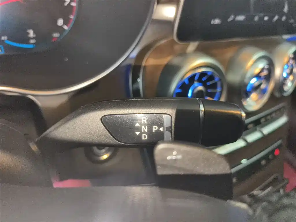 Mercedes-Benz GLC 2020 GLC 260 L 4MATIC Luxury фото 21