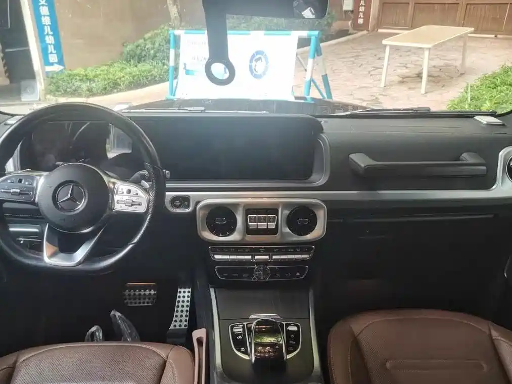 MERCEDES-BENZ G-CLASS
