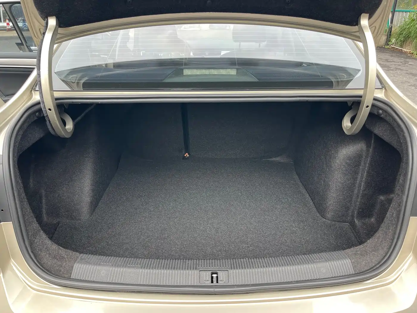 Volkswagen Bora 2018 1.5L Automatic Comfort фото 19