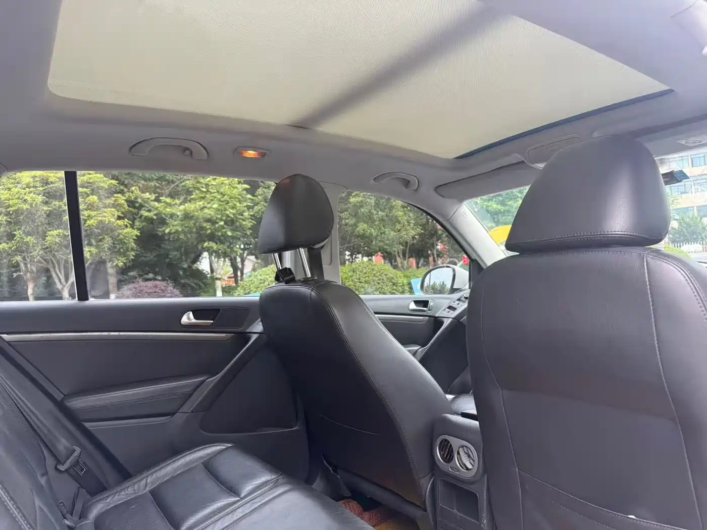 Volkswagen Tiguan 2015 1.8TSI Automatic 2WD Highline фото 14