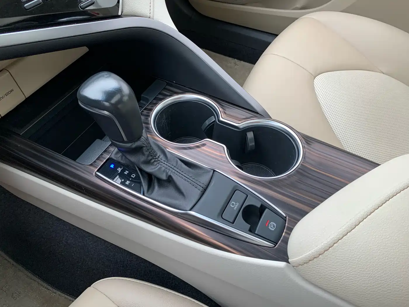 Toyota Camry 2019 Facelift 2.0G Luxury Edition фото 20