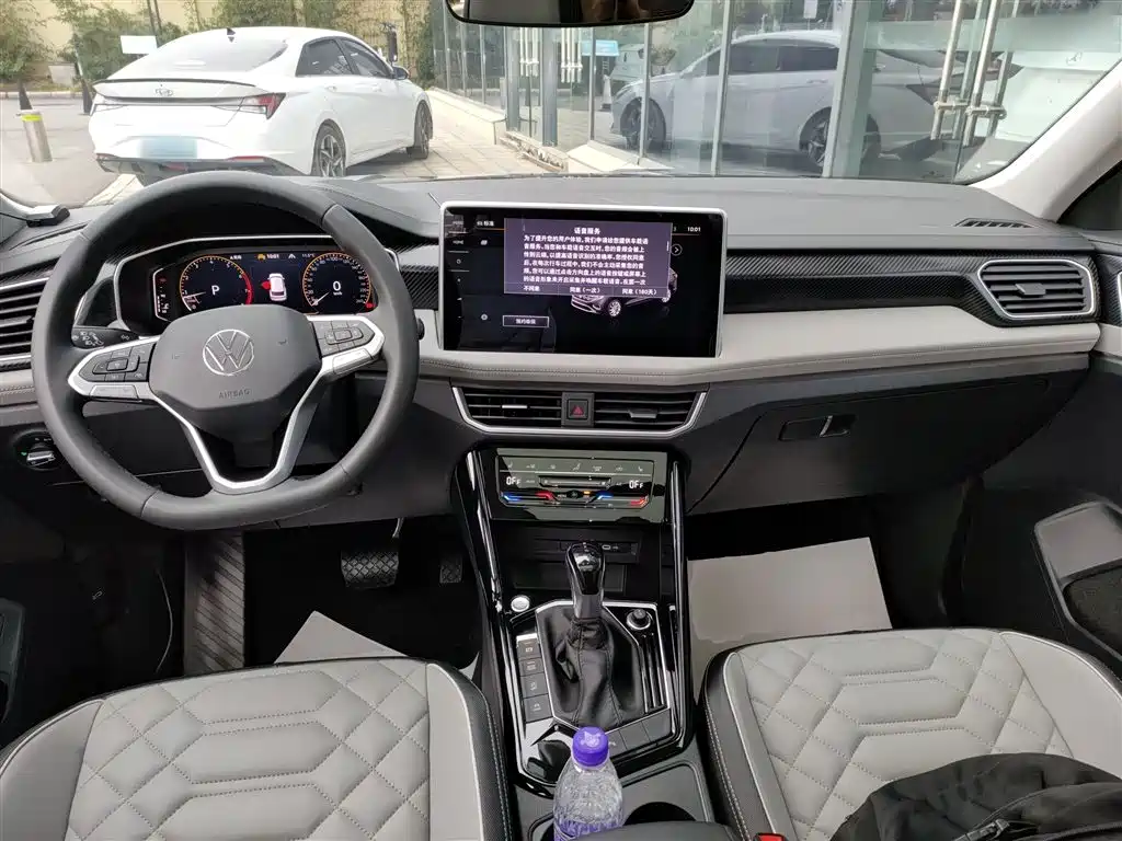 Volkswagen Tayron 2023 300TSI 2WD Luxury Plus Advanced Edition фото 6