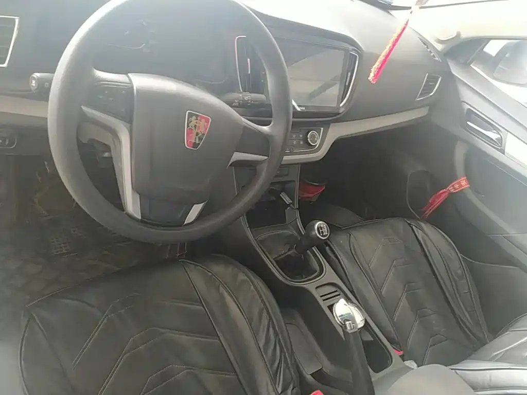 Roewe 360 2016 2016 1.5L Manual Smart Screen Edition