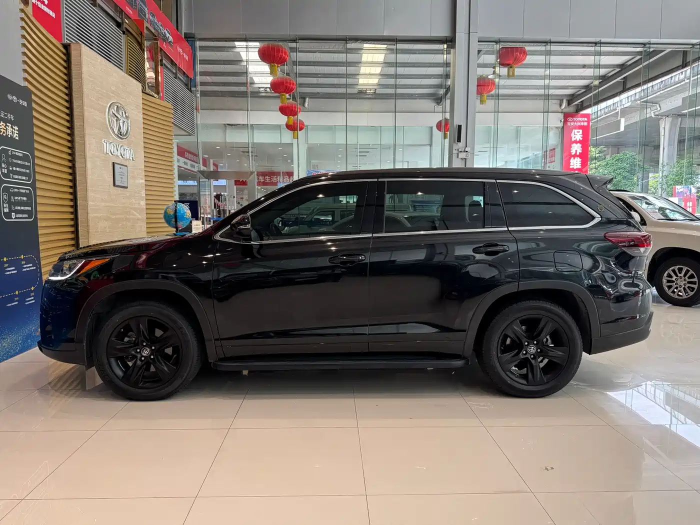 Toyota Highlander 2018 Model 2.0T 4WD Knight Edition 7-Seater China VI фото 6