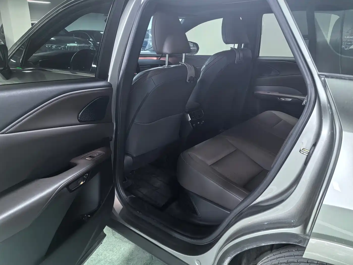 Lexus RX 2025 2025 350h 4WD Premium Edition