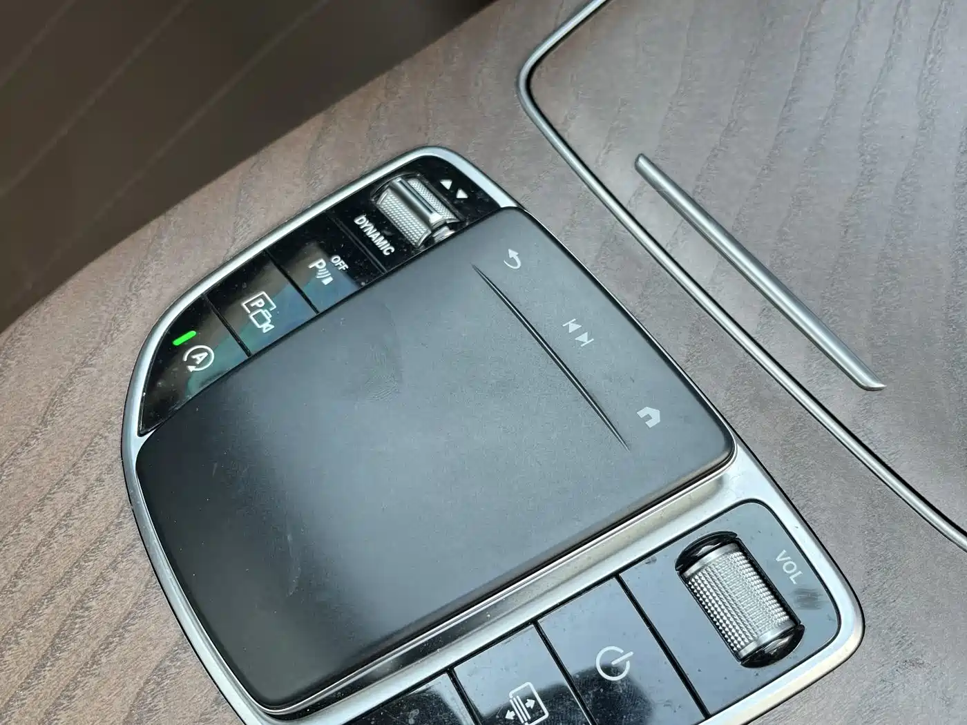 Mercedes-Benz E-Class 2023 E 300 L Luxury фото 28