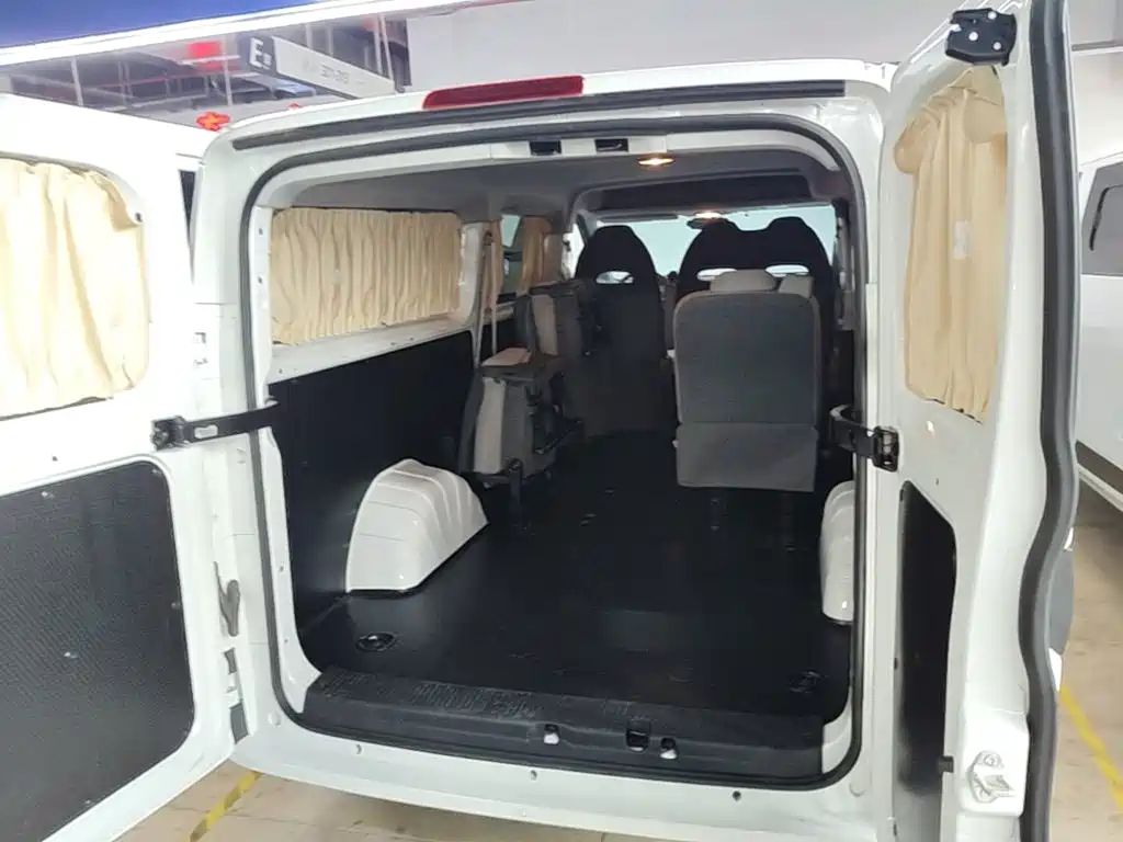 SAIC Maxus Dana V1 2025 2024 V1 Long Wheelbase Low Roof Multi-Purpose (62kWh)