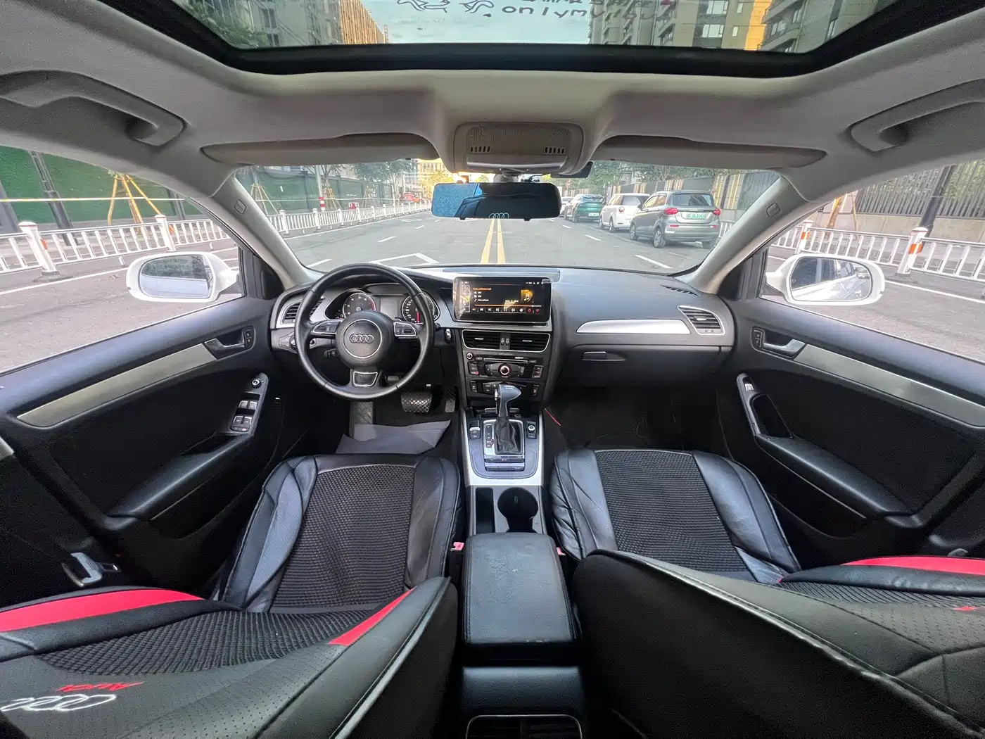 Photo 9 - Audi A4L