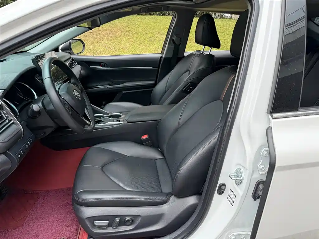 Toyota Camry 2023 2.0G Luxury Edition фото 8