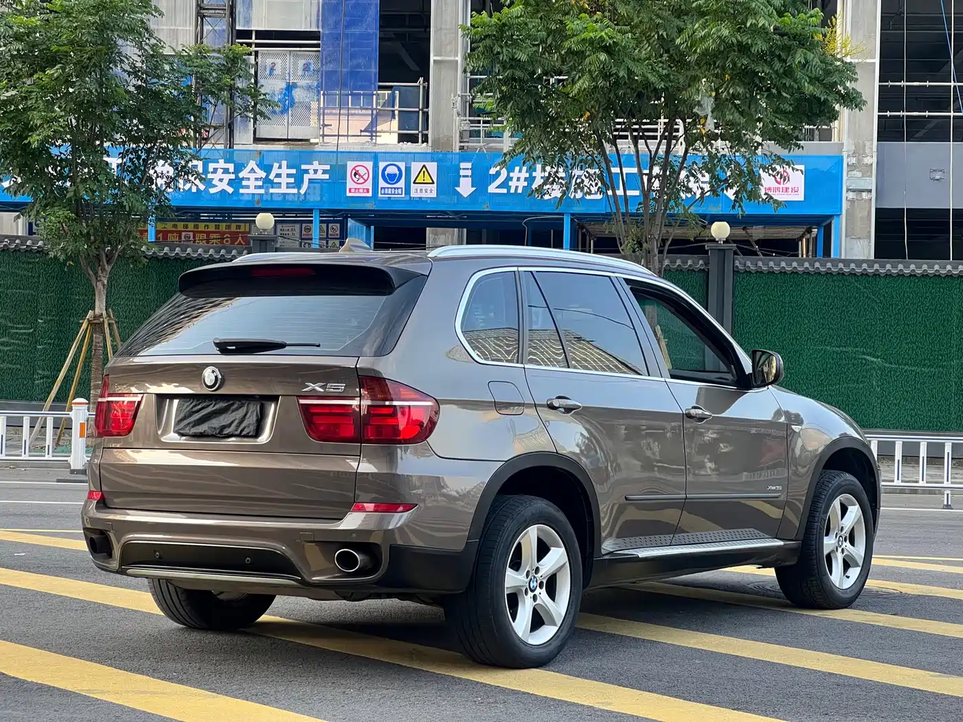 BMW X5 (Import) 2010 2011 xDrive35i Luxury Edition