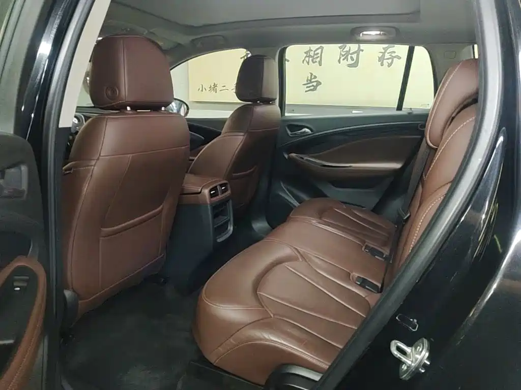 Фото 17 - Buick Envision Plus