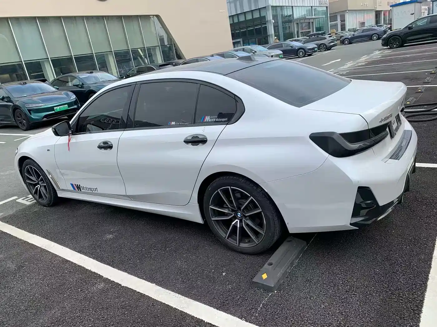 BMW 3 Series 2023 320Li M Sport Package фото 10