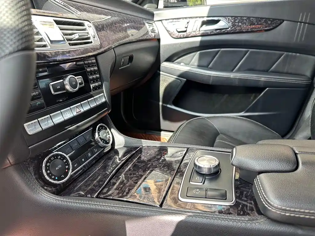 Mercedes-Benz CLS 2012 CLS 350 CGI фото 9