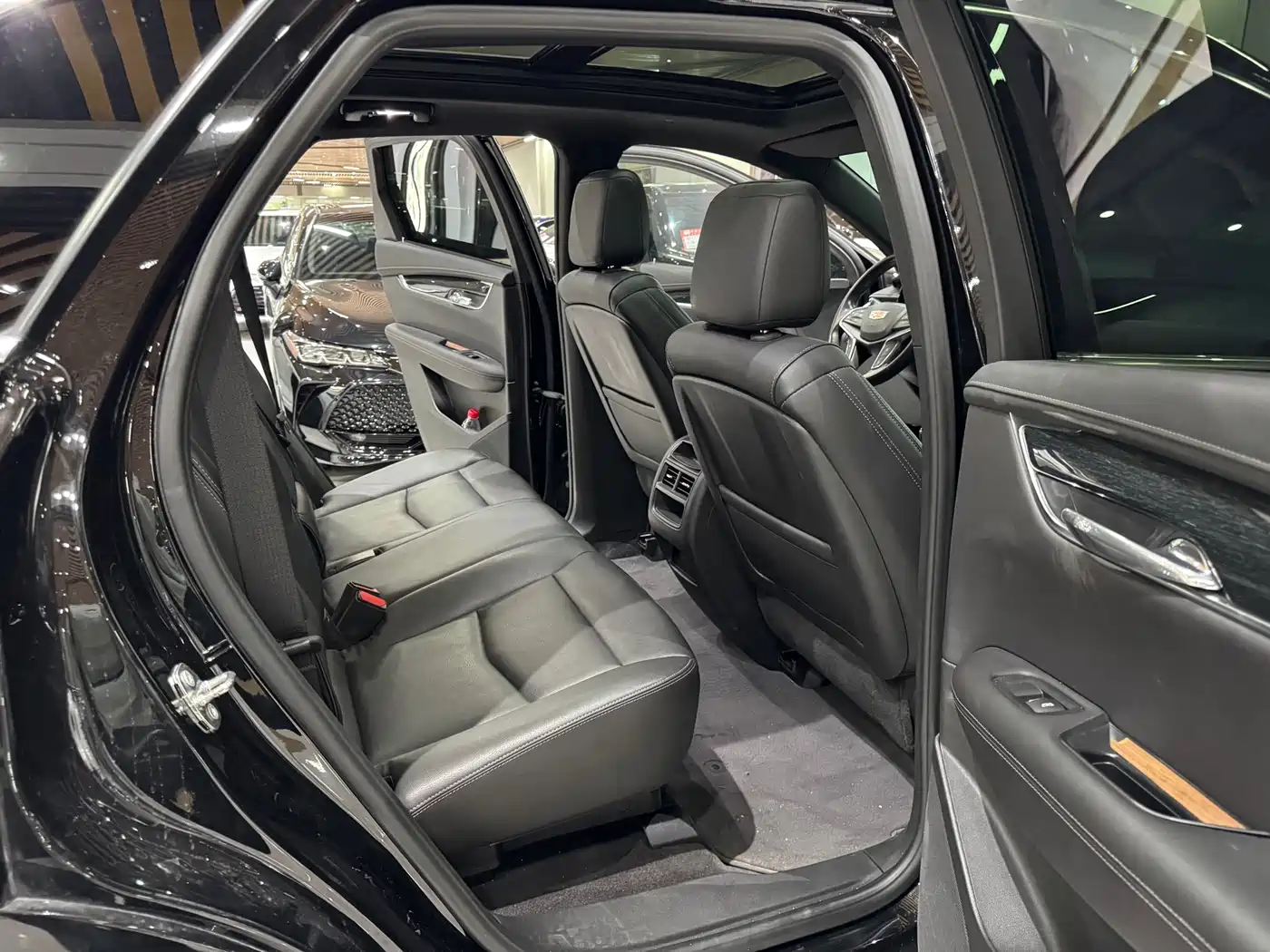 Cadillac XT5 2022 2.0T 2WD Luxury фото 12