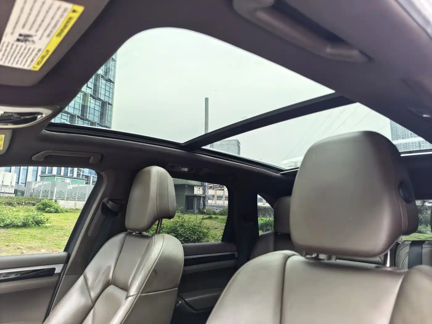 Porsche Cayenne 2011 Cayenne 3.0T фото 15