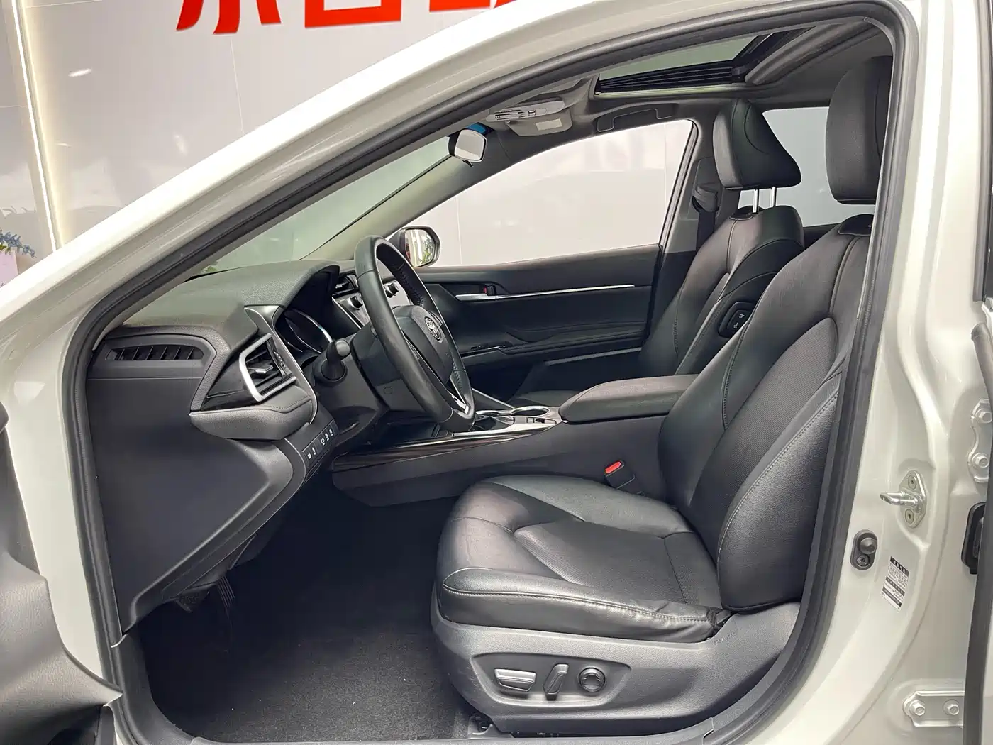 Toyota Camry 2019 2.0G Luxury (China V) фото 6