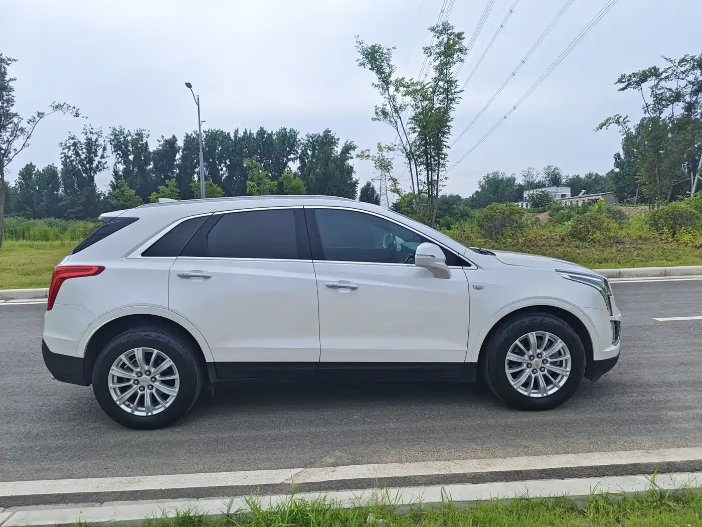 Photo 11 - Cadillac XT5