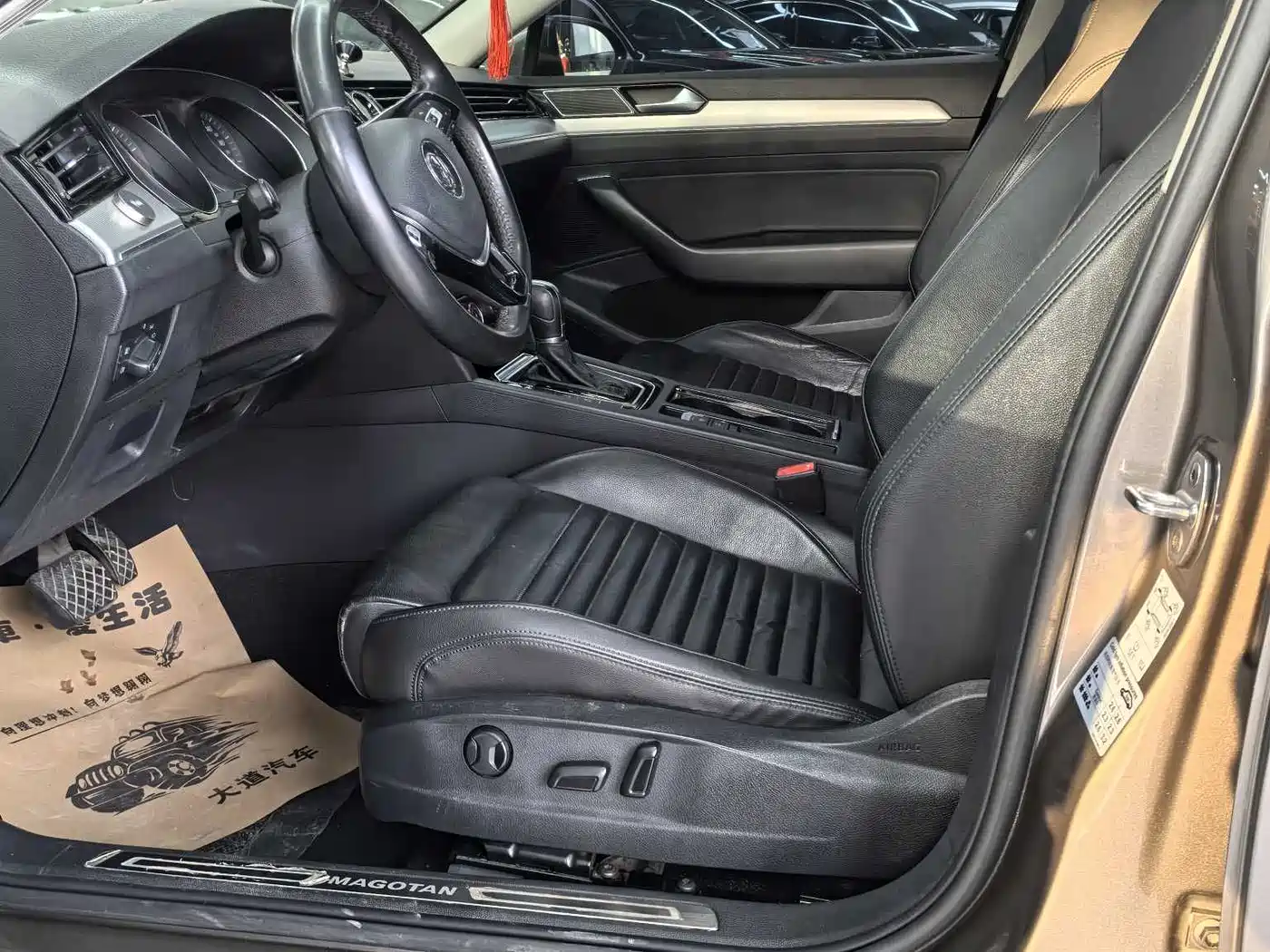 Volkswagen Magotan 2018 330TSI DSG Leading фото 7