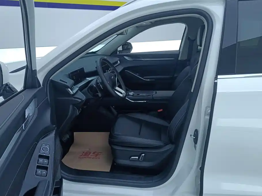 Haval H6 2024 Model 1.5T 2WD Classic Edition фото 9