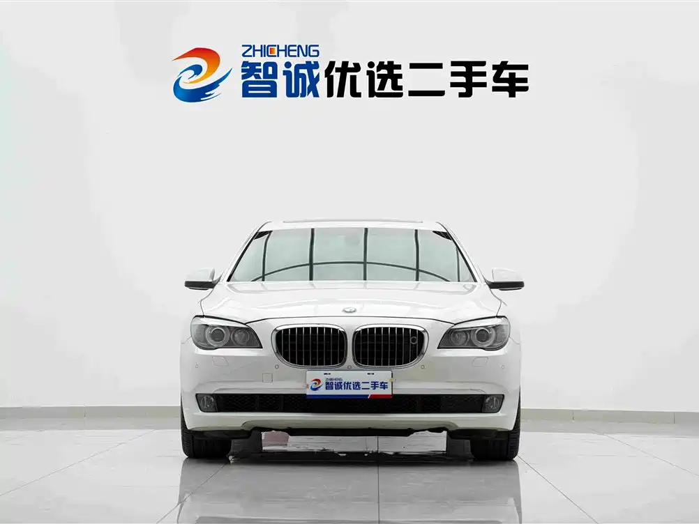 BMW 7 Series 2011 2009 740Li Luxury