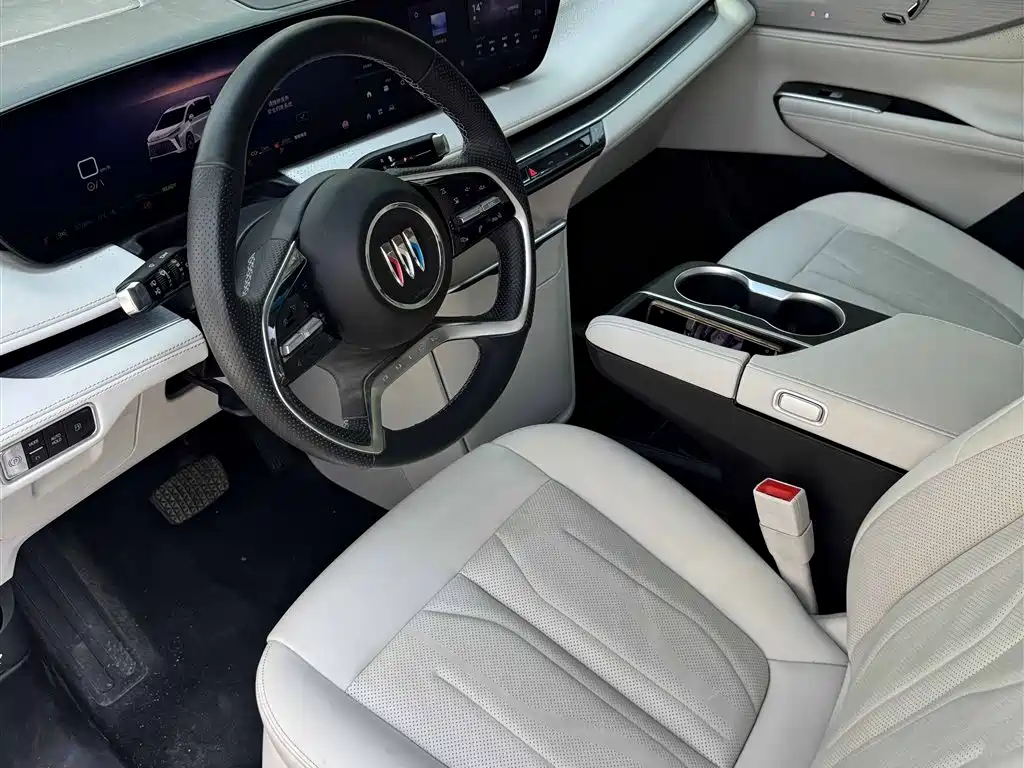 BUICK GL8 NEW ENERGY