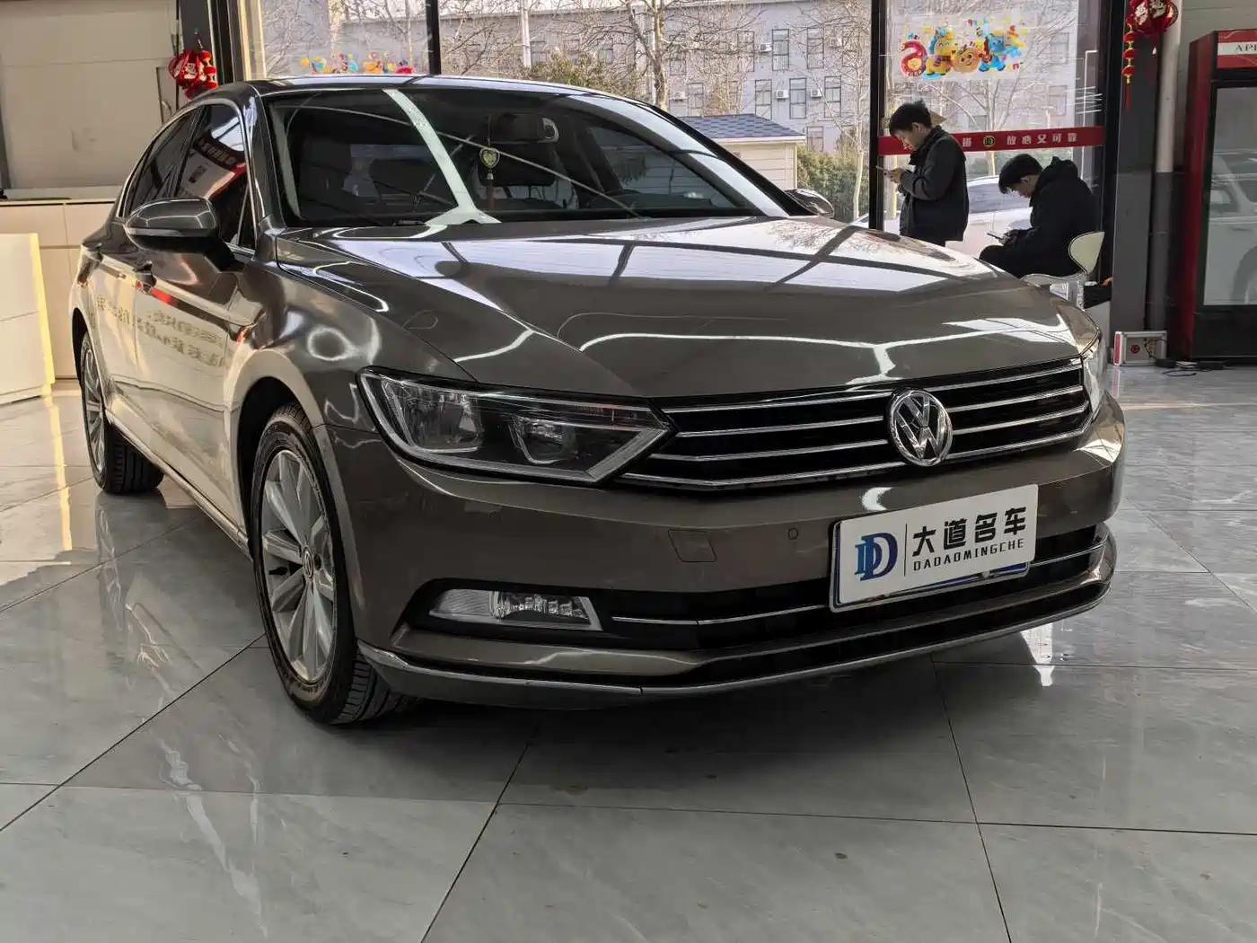 Volkswagen Magotan 2018 330TSI DSG Leading фото 3