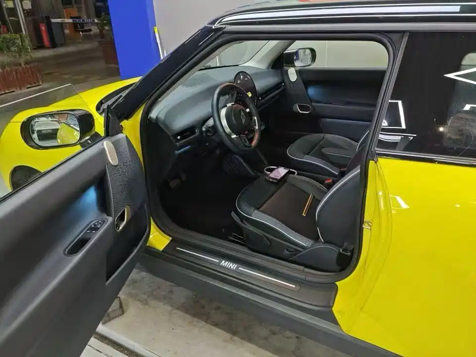 MINI Electric MINI COOPER 2024 2024 456km COOPER E Classic