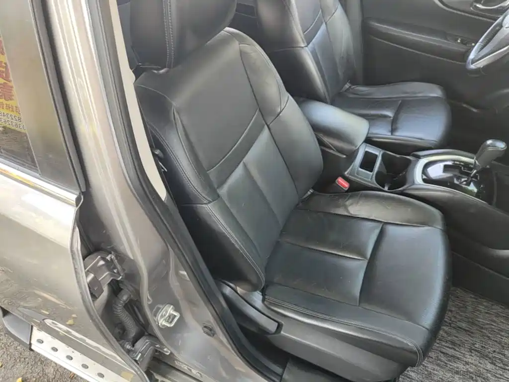 Фото 25 - Nissan X-Trail