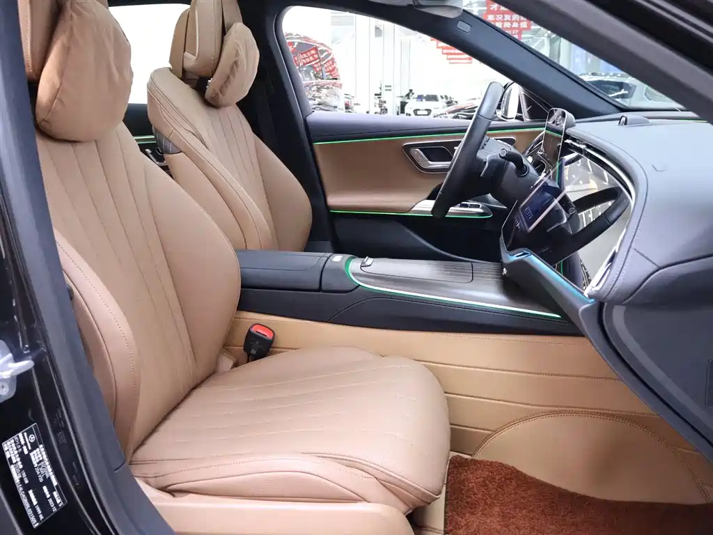 Mercedes-Benz E-Class 2024 Model E 300 L Luxury фото 20