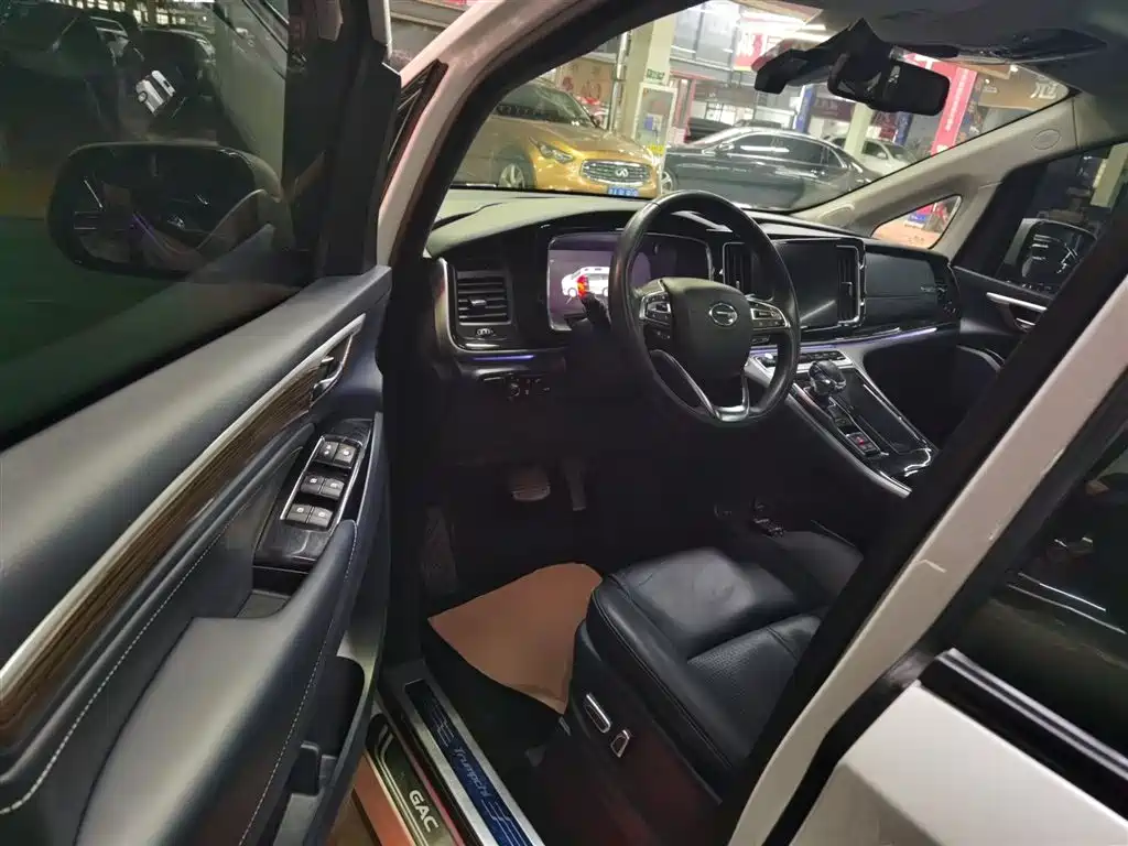 GAC Trumpchi Trumpchi M8 2021 Leading Show Series 390T Prestige Edition фото 12