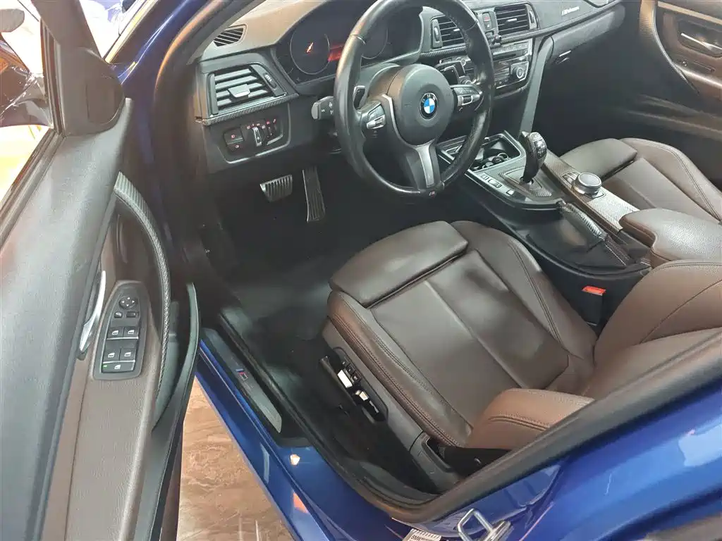 BMW 3 Series 2019 320Li M Sport Package фото 13