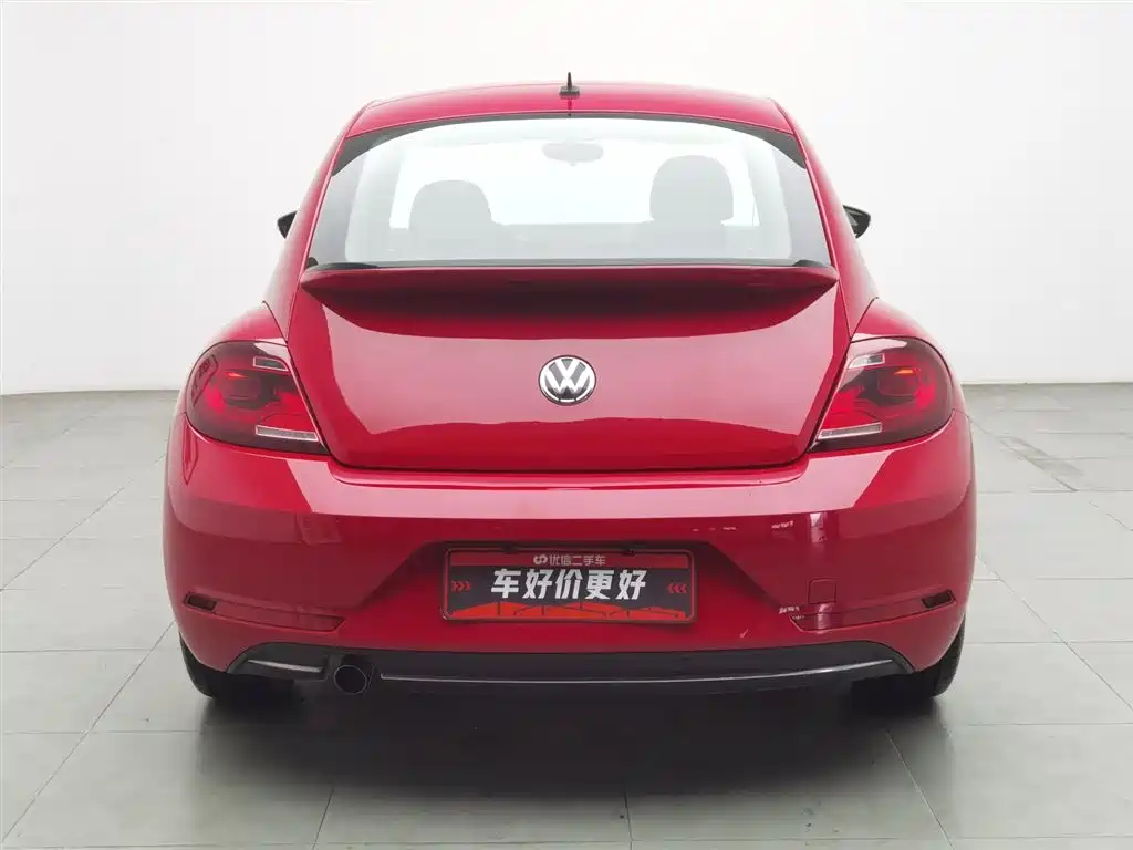 VOLKSWAGEN BEETLE