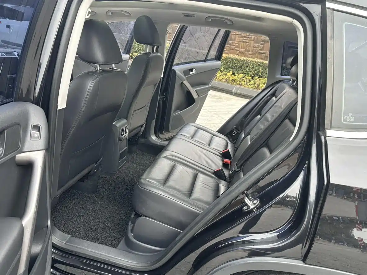 Фото 12 - Volkswagen Tiguan