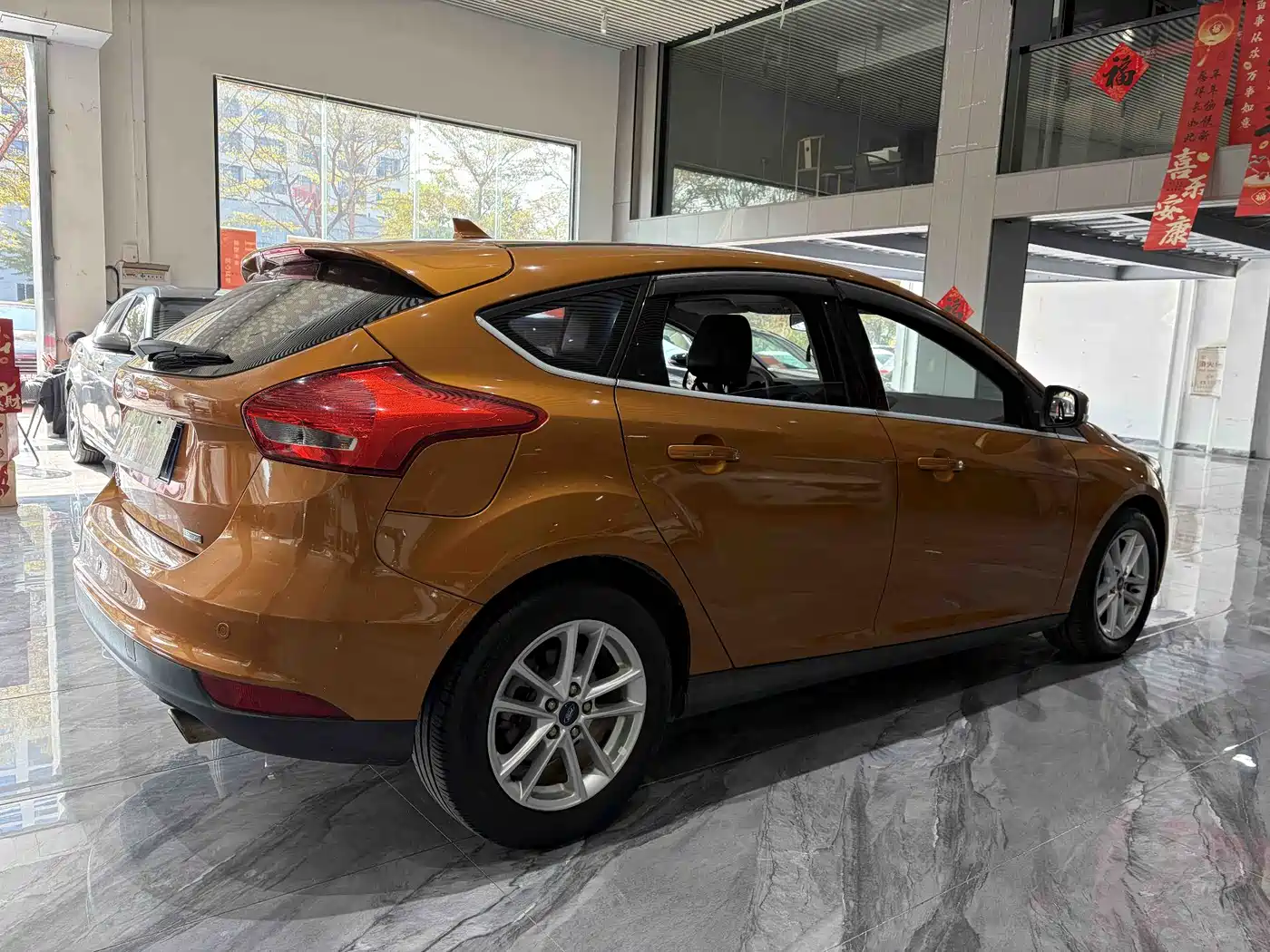 Фото 28 - Ford Focus