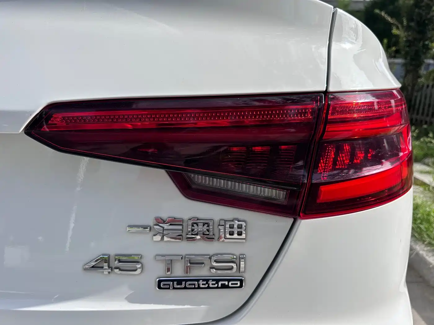 Фото 15 - Audi A4L