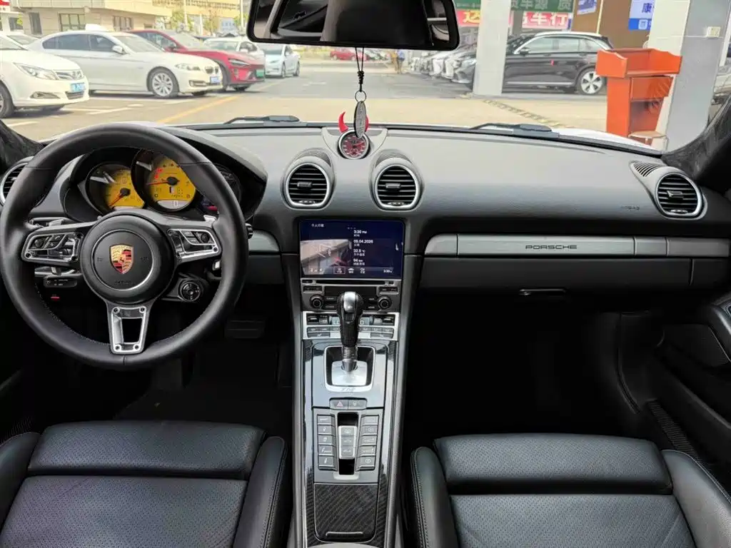 Porsche 718 2016 Cayman 2.0T фото 6