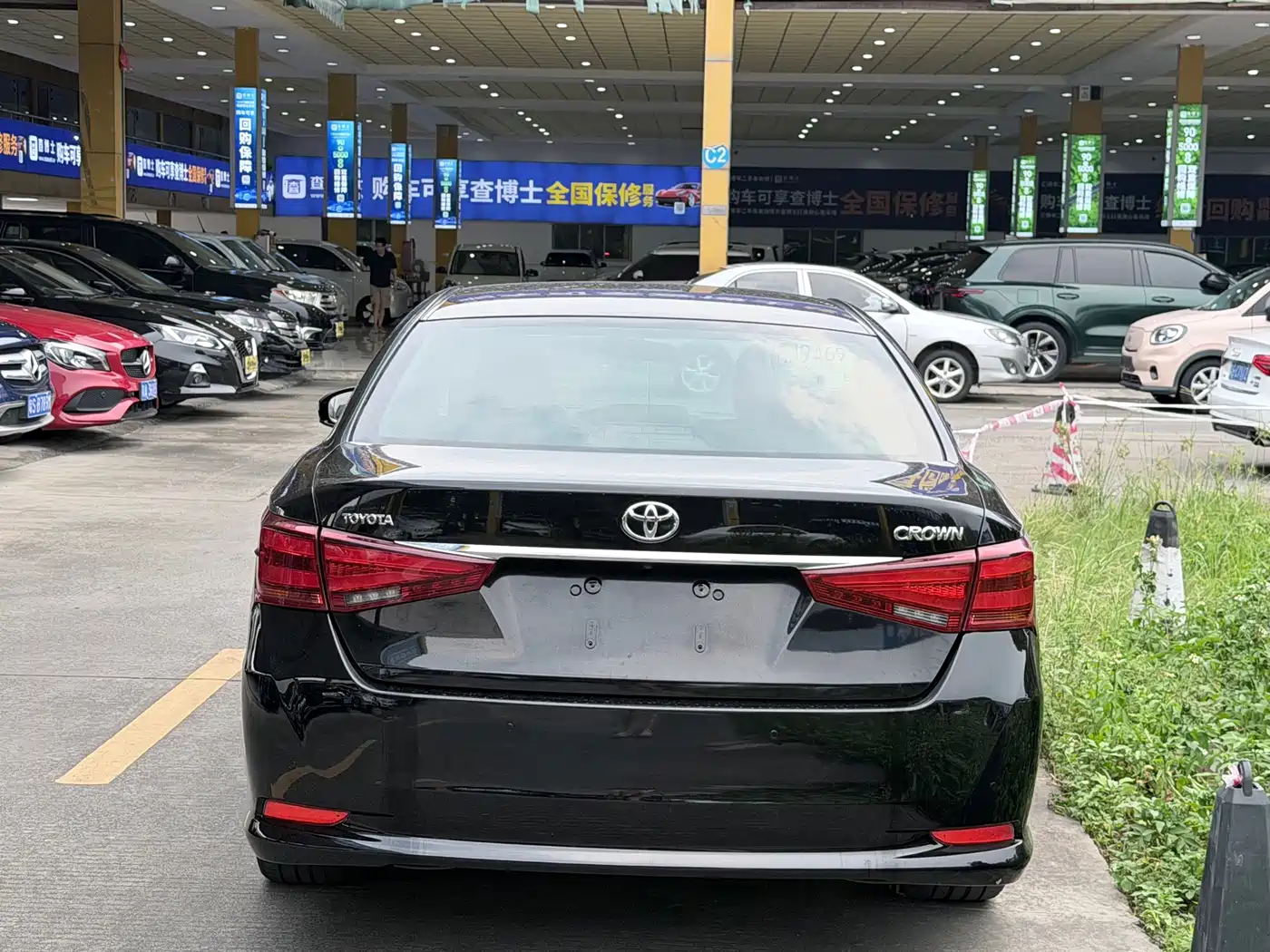 Фото 12 - Toyota Crown