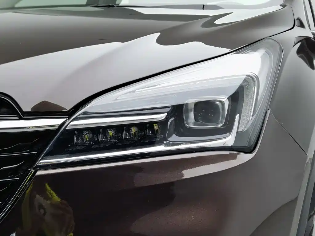 Фото 7 - Buick Envision Plus