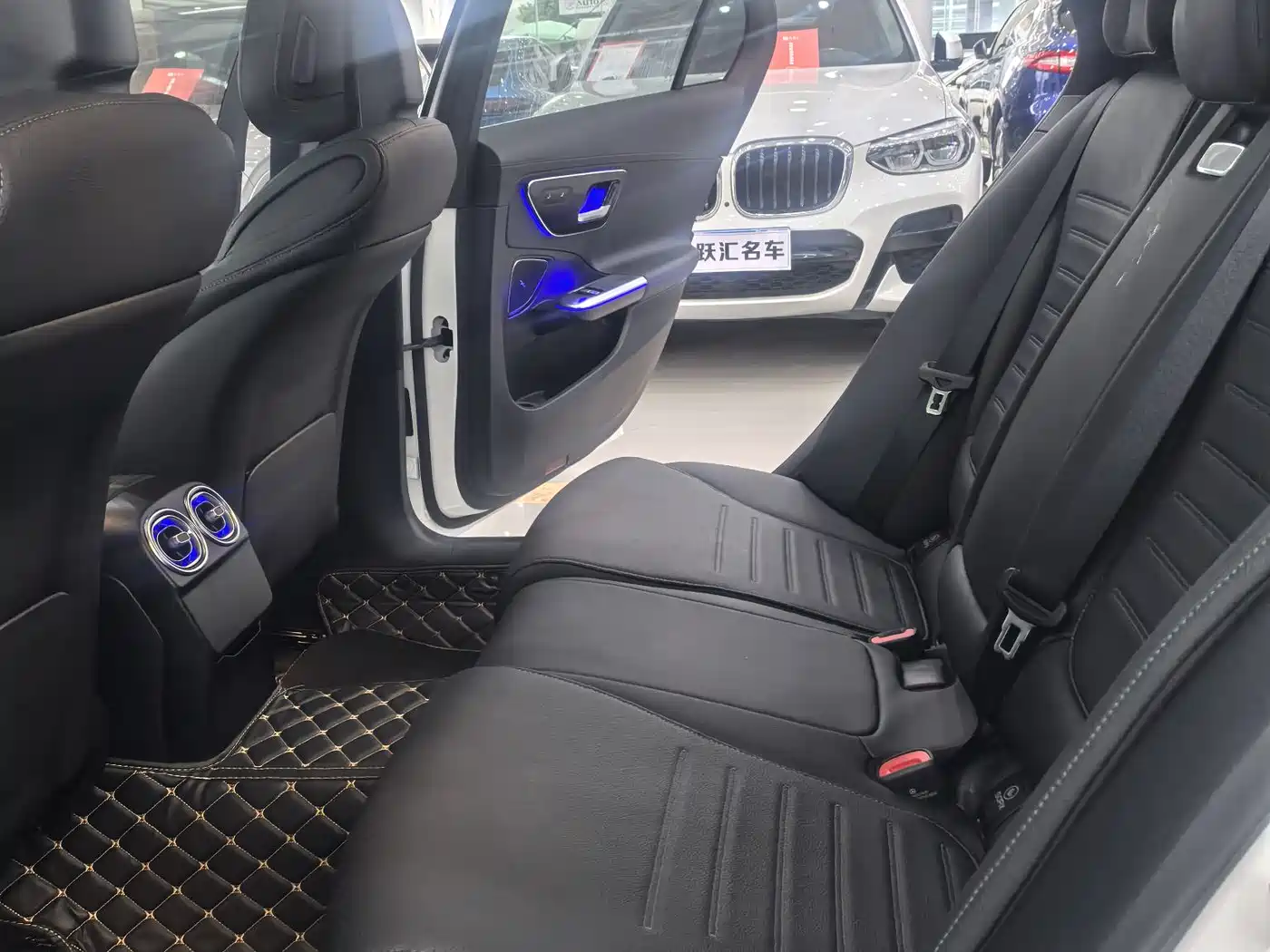 Mercedes-Benz C-Class 2024 Second Facelift C 260 L Sport фото 11