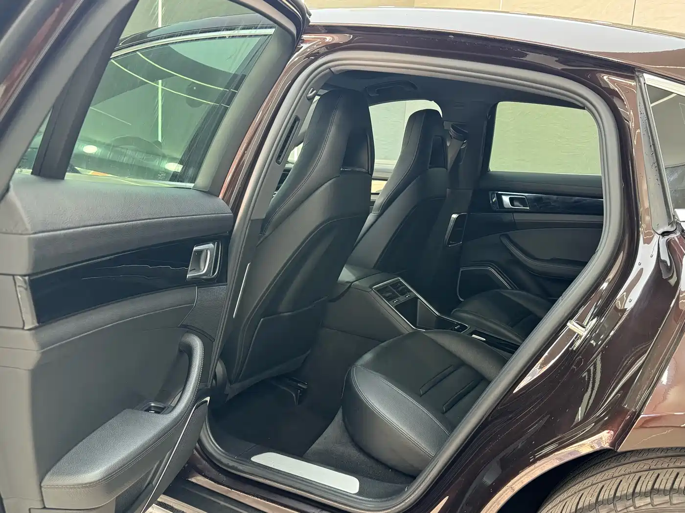 Porsche Panamera 2017 Panamera 3.0T фото 32