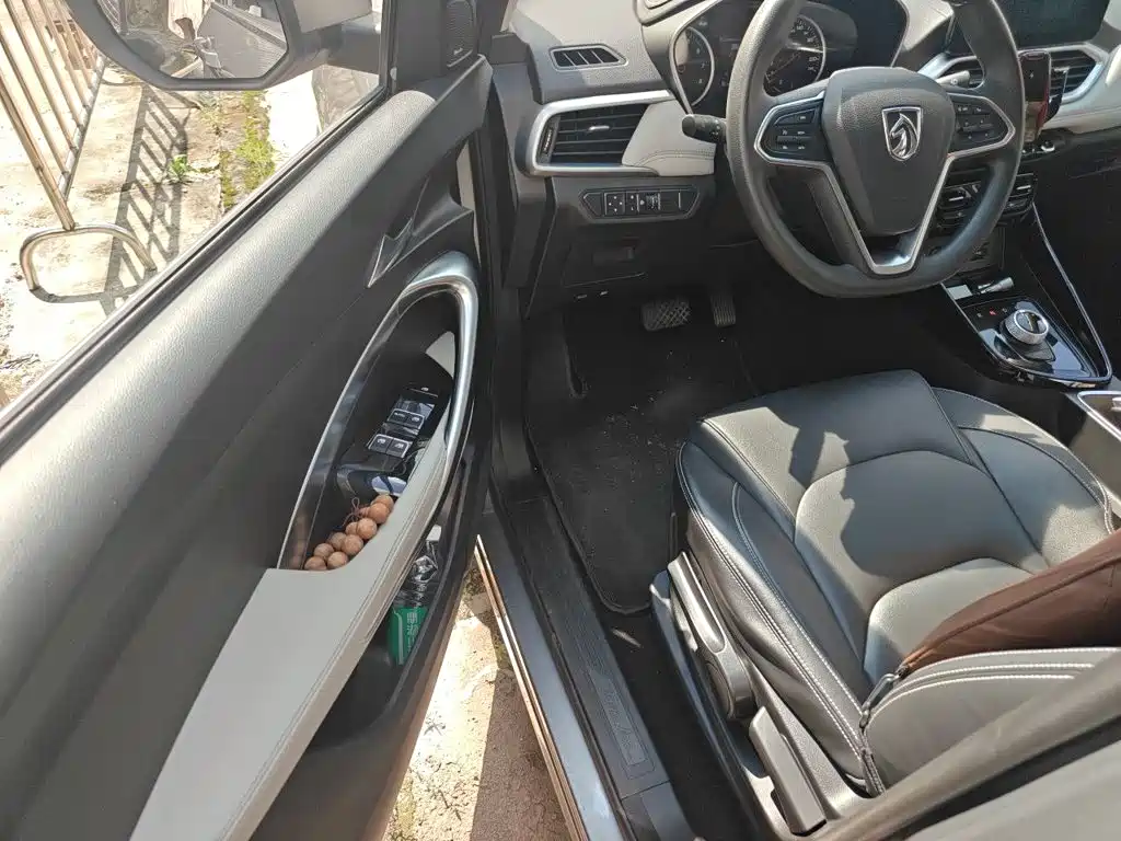 Baojun 530 2018 2018 1.8L Auto Luxury (China V)