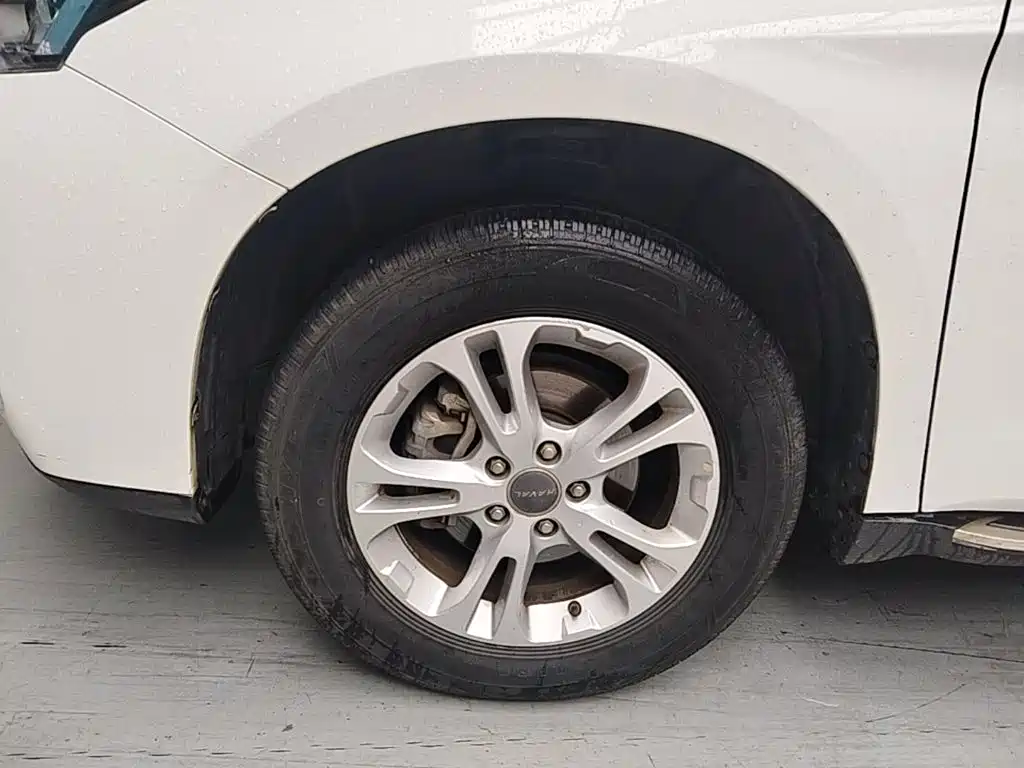 Фото 23 - Haval M6