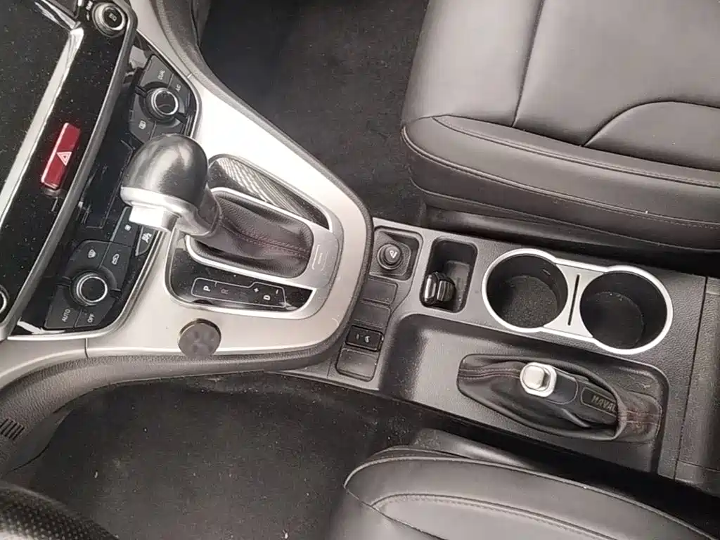 Фото 14 - Haval M6
