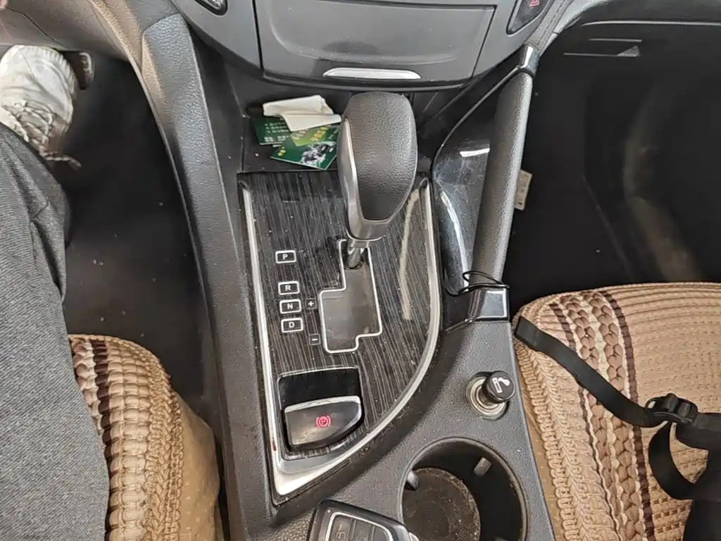 Dongfeng Aeolus Dongfeng Fengshen AX7 2016 2016 2.0L Automatic Smart Comfort