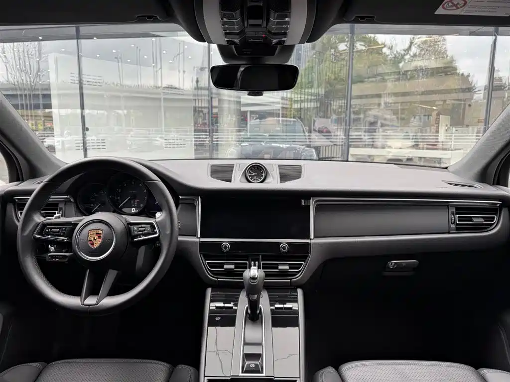 Porsche Macan 2022 Macan 2.0T фото 7