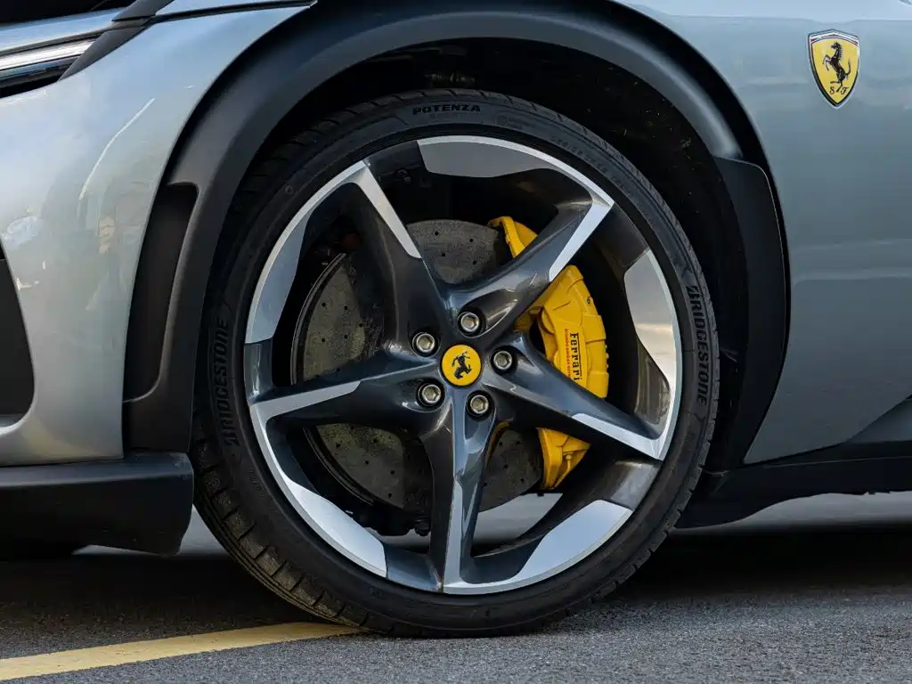 Ferrari Purosangue 2025 2023 6.5L V12