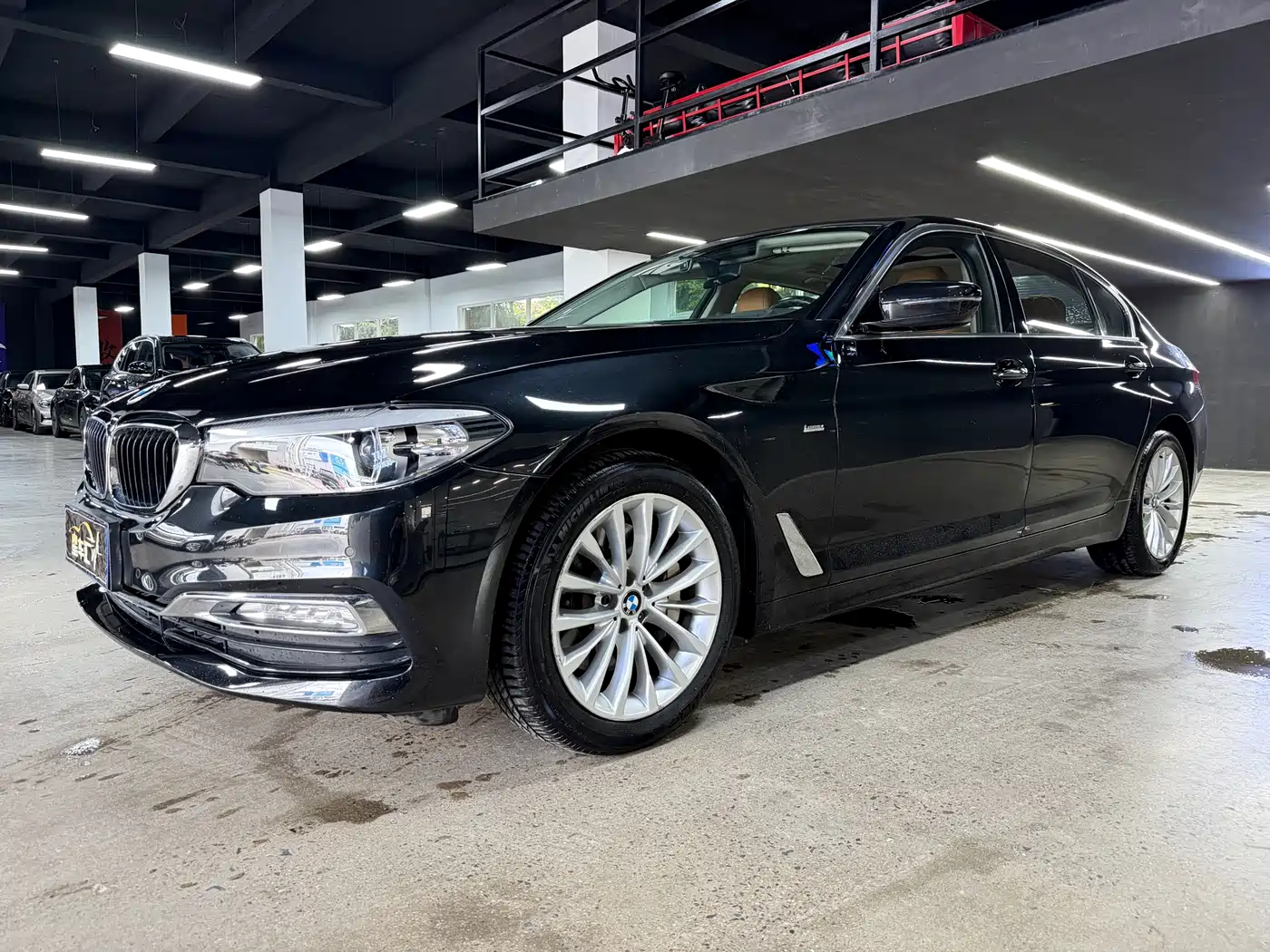 Фото 1 - BMW 5 Series