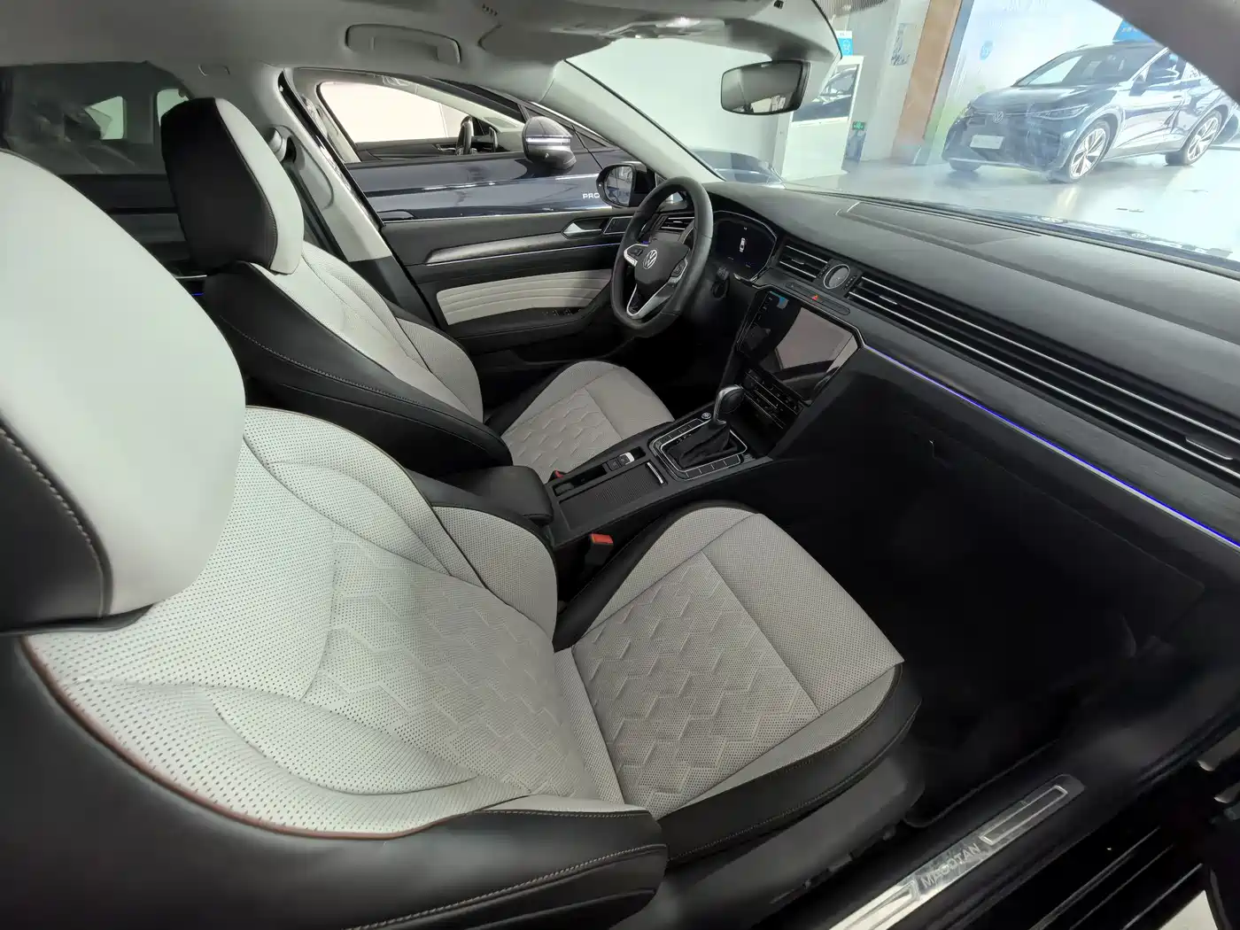 Volkswagen Magotan 2026 Model 30 Million Special Selection 380TSI DSG Luxury фото 7