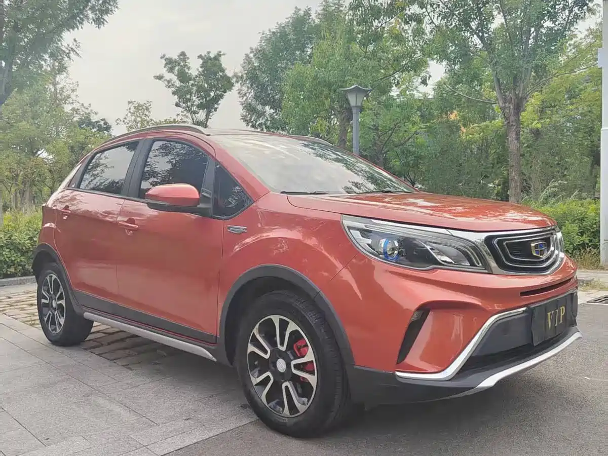 Фото 3 - Geely Vision X3
