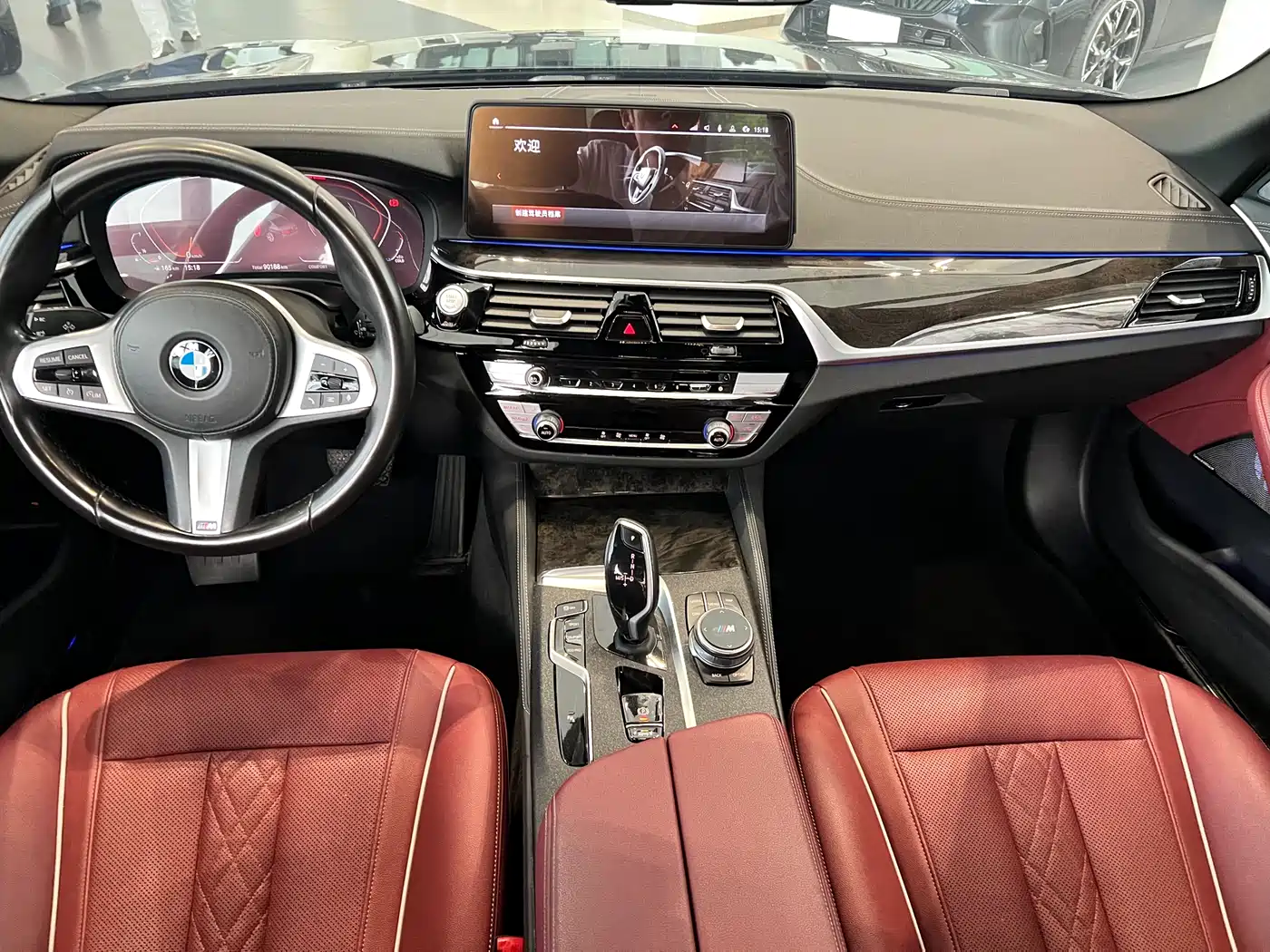 BMW 5 Series 2021 525Li M Sport Package фото 7